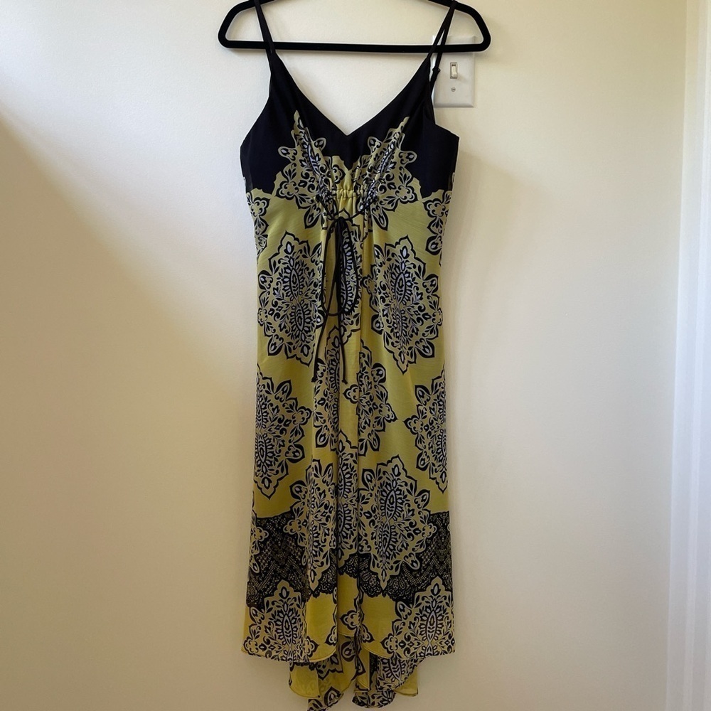 Le Chateau Abstract Floral Spaghetti Strap Y2K Chiffon High-low Mid Length Dress